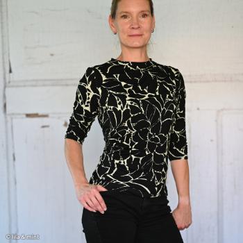 Preview: Viskosejersey Sizilien Schwarz mit Beigen Print von Swafing